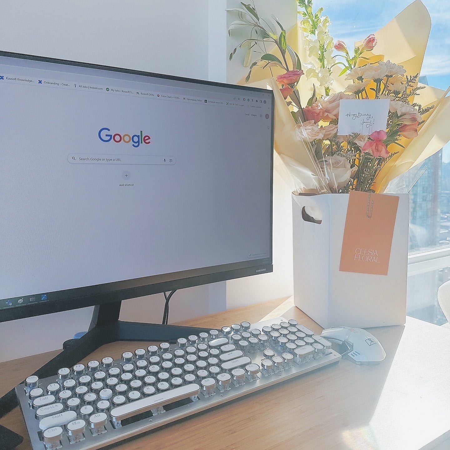 Retro Typewriter Wireless Keyboard and Mouse Set